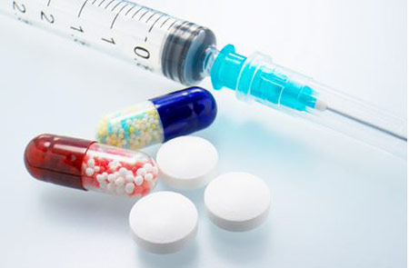medicines-and-syringe